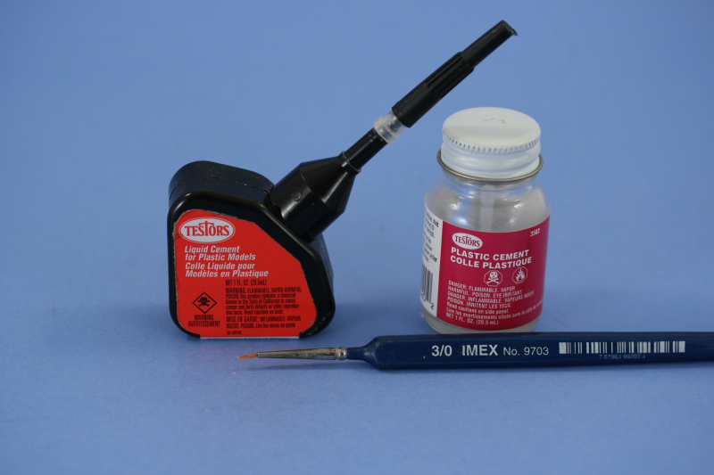 Glues- Tamiya Extra Thin vs Testors Liquid - FineScale Modeler - Essential  magazine for scale model builders, model kit reviews, how-to scale modeling,  and scale modeling products